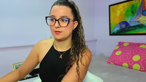 Snapshot of katia_foxx chatting on 04-17-26, 12:19 Khaterine online show from 04-17-26, 12:19