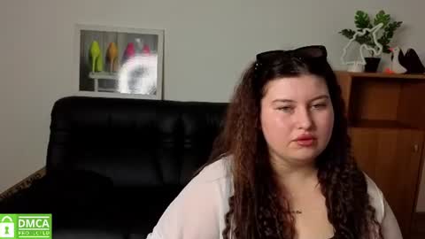 Snapshot of katina_deeplou4 chatting on 07-17-26, 05:51 Katina online show from 07-17-26, 05:51