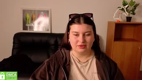 Snapshot of katina_deeplou4 chatting on 07-25-26, 06:05 Katina online show from 07-25-26, 06:05