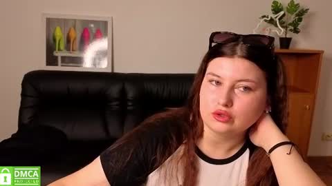 Snapshot of katina_deeplou4 chatting on 07-28-26, 05:45 Katina online show from 07-28-26, 05:45