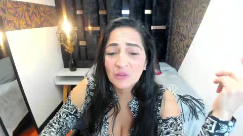 K A T T E  online show from 04-16-26, 09:50