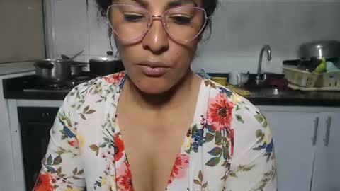 Snapshot of kattleyagray chatting on 07-16-26, 08:04 KattleyaGrey online show from 07-16-26, 08:04