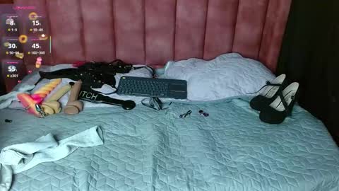 Snapshot of katty_berry_ chatting on 01-18-26, 01:48 Arianna online show from 01-18-26, 01:48