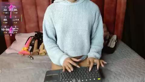 Snapshot of katty_berry_ chatting on 02-17-26, 02:57 Arianna online show from 02-17-26, 02:57