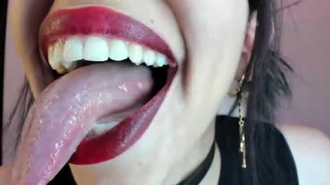Snapshot of katty_mouth chatting on 06-12-26, 04:28 Katty online show from 06-12-26, 04:28