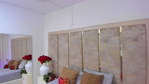 KattyaRogers online show from 12-20-25, 07:32