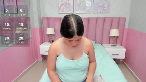 Snapshot of kattycurvy4u chatting on 02-26-25, 12:03 katty online show from 02-26-25, 12:03