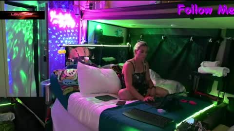katycouple69 online show from 05-09-26, 04:39