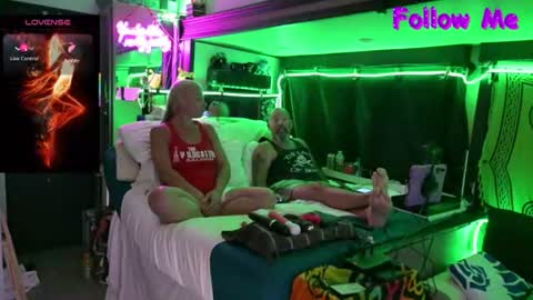 katycouple69 online show from 07-02-26, 01:27