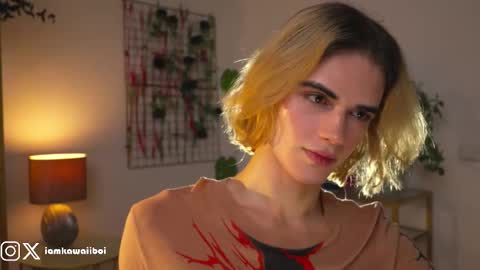 Snapshot of kawaiiboi_ chatting on 02-12-25, 12:58 sasha online show from 02-12-25, 12:58