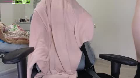 Snapshot of kawaiinullify chatting on 02-27-26, 04:01 Warya online show from 02-27-26, 04:01