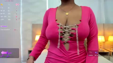 Snapshot of kaya_taraji chatting on 07-01-26, 11:34 online show from 07-01-26, 11:34