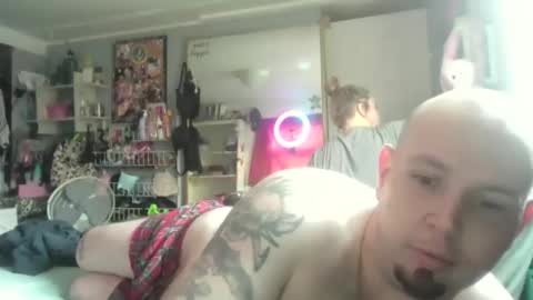 M and K online show from 04-02-26, 05:32