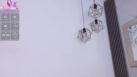 Snapshot of kayna_gomez chatting on 06-17-26, 07:04 Kayna online show from 06-17-26, 07:04