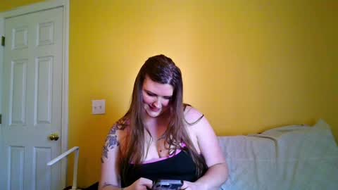 Snapshot of kaytiebird96 chatting on 03-30-26, 07:37 Katie Bird online show from 03-30-26, 07:37