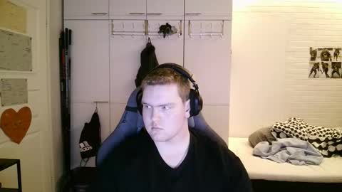 Aatu online show from 01-16-26, 12:42