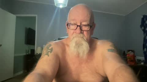 Snapshot of kcbace61760 chatting on 06-19-26, 10:24 kcbace61760 online show from 06-19-26, 10:24