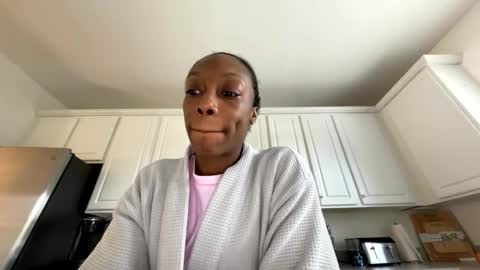Snapshot of keephimcum69me chatting on 04-18-26, 12:20 Keephimcum69me online show from 04-18-26, 12:20