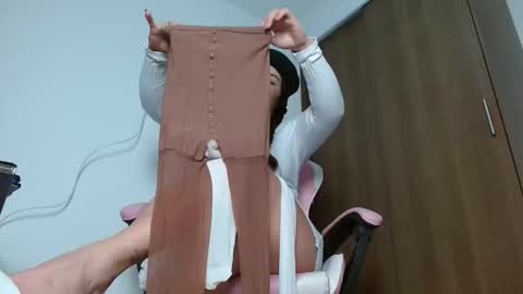 Snapshot of keilafranco chatting on 11-27-25, 09:06 keilafranco online show from 11-27-25, 09:06