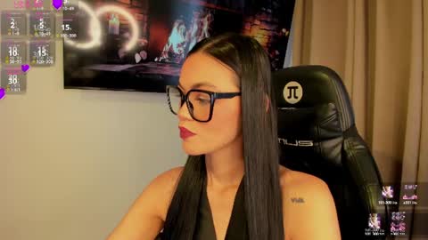 Snapshot of keily_brox chatting on 06-14-26, 06:54 Keily brox online show from 06-14-26, 06:54