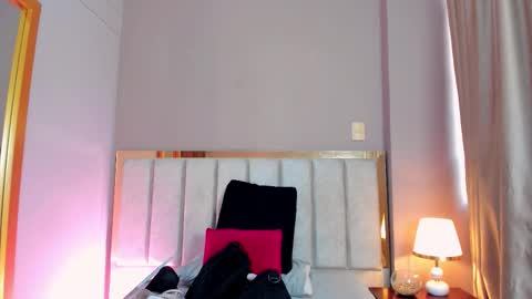 Keimy Wilde online show from 12-22-25, 06:16