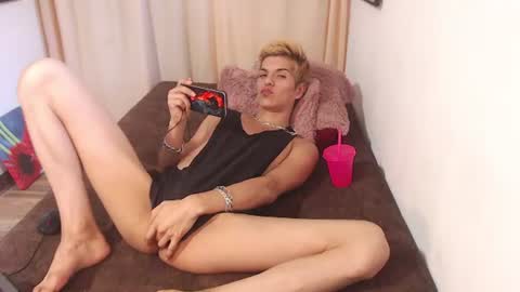 keinmodel online show from 07-21-26, 03:47
