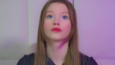 Snapshot of keiraace chatting on 05-12-26, 06:49 Keira online show from 05-12-26, 06:49