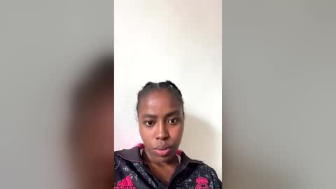 keishareine104 online show from 06-19-26, 11:03
