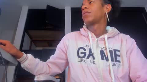 KEISY MARIANA  online show from 04-16-26, 01:12