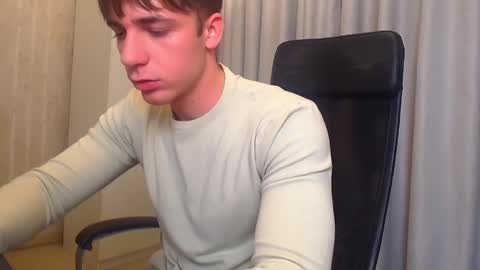 KellenWest online show from 12-21-25, 05:14