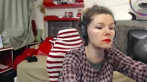 Snapshot of kellynumber chatting on 01-10-26, 02:24 kelly online show from 01-10-26, 02:24