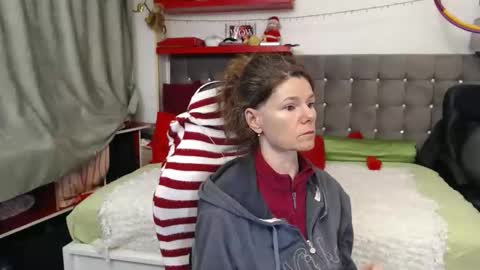 Snapshot of kellynumber chatting on 01-14-26, 01:17 kelly online show from 01-14-26, 01:17