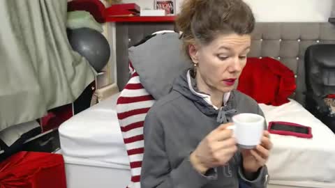 Snapshot of kellynumber chatting on 02-20-26, 09:00 kelly online show from 02-20-26, 09:00