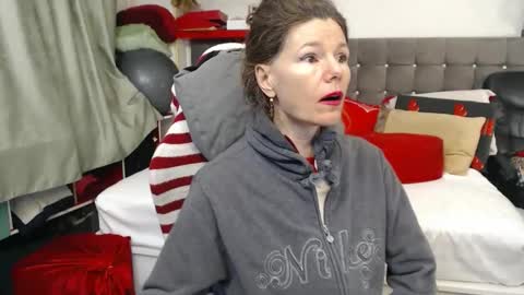 Snapshot of kellynumber chatting on 02-21-26, 06:25 kelly online show from 02-21-26, 06:25