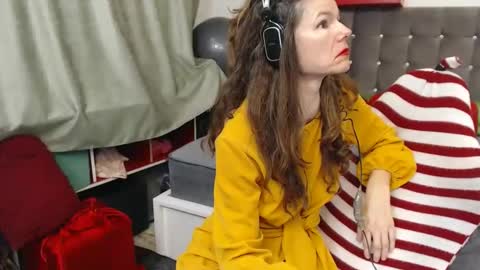 Snapshot of kellynumber chatting on 03-08-26, 02:04 kelly online show from 03-08-26, 02:04