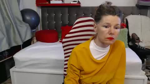 Snapshot of kellynumber chatting on 03-15-26, 10:32 kelly online show from 03-15-26, 10:32