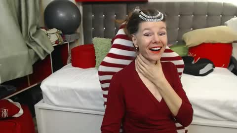 Snapshot of kellynumber chatting on 03-31-26, 01:07 kelly online show from 03-31-26, 01:07