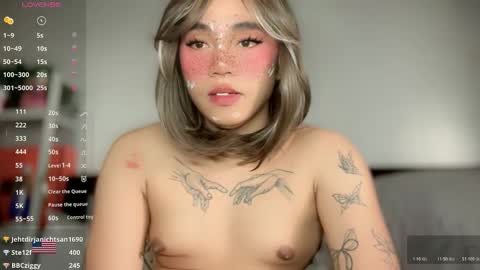 Kelly Smith online show from 04-09-26, 08:09