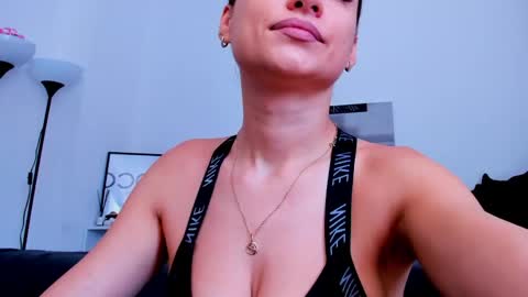 kellysmits online show from 06-05-26, 06:52