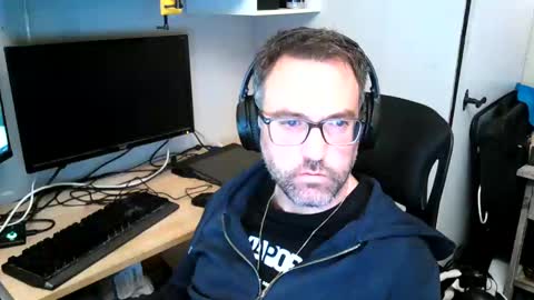 Snapshot of kelvin06133 chatting on 01-06-25, 09:54 kelvin06133 online show from 01-06-25, 09:54