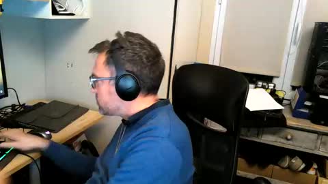 Snapshot of kelvin06133 chatting on 01-21-25, 12:15 kelvin06133 online show from 01-21-25, 12:15