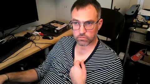 Snapshot of kelvin06133 chatting on 01-26-25, 08:13 kelvin06133 online show from 01-26-25, 08:13