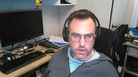 Snapshot of kelvin06133 chatting on 02-06-25, 09:28 kelvin06133 online show from 02-06-25, 09:28