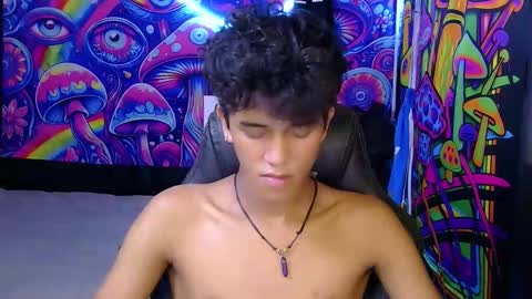 Snapshot of ken_bigcockxx chatting on 06-11-26, 03:48 Ken online show from 06-11-26, 03:48