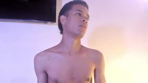 Snapshot of ken_rivera chatting on 02-06-25, 12:16 Julian Rivera online show from 02-06-25, 12:16