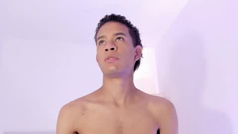 Snapshot of ken_rivera chatting on 10-26-25, 05:08 Julian Rivera online show from 10-26-25, 05:08