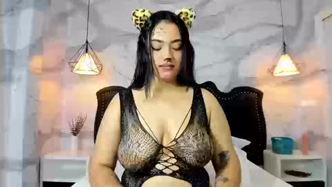 Kendall no Jenner  online show from 02-19-26, 04:41