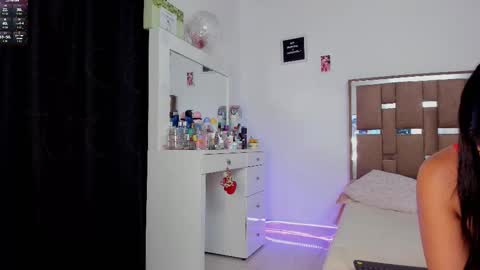 Kendall ewers online show from 11-21-25, 11:58