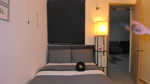 kendel_dimitri online show from 04-20-26, 03:20