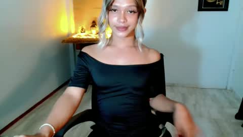 kendra_lunaxx online show from 05-22-26, 06:13